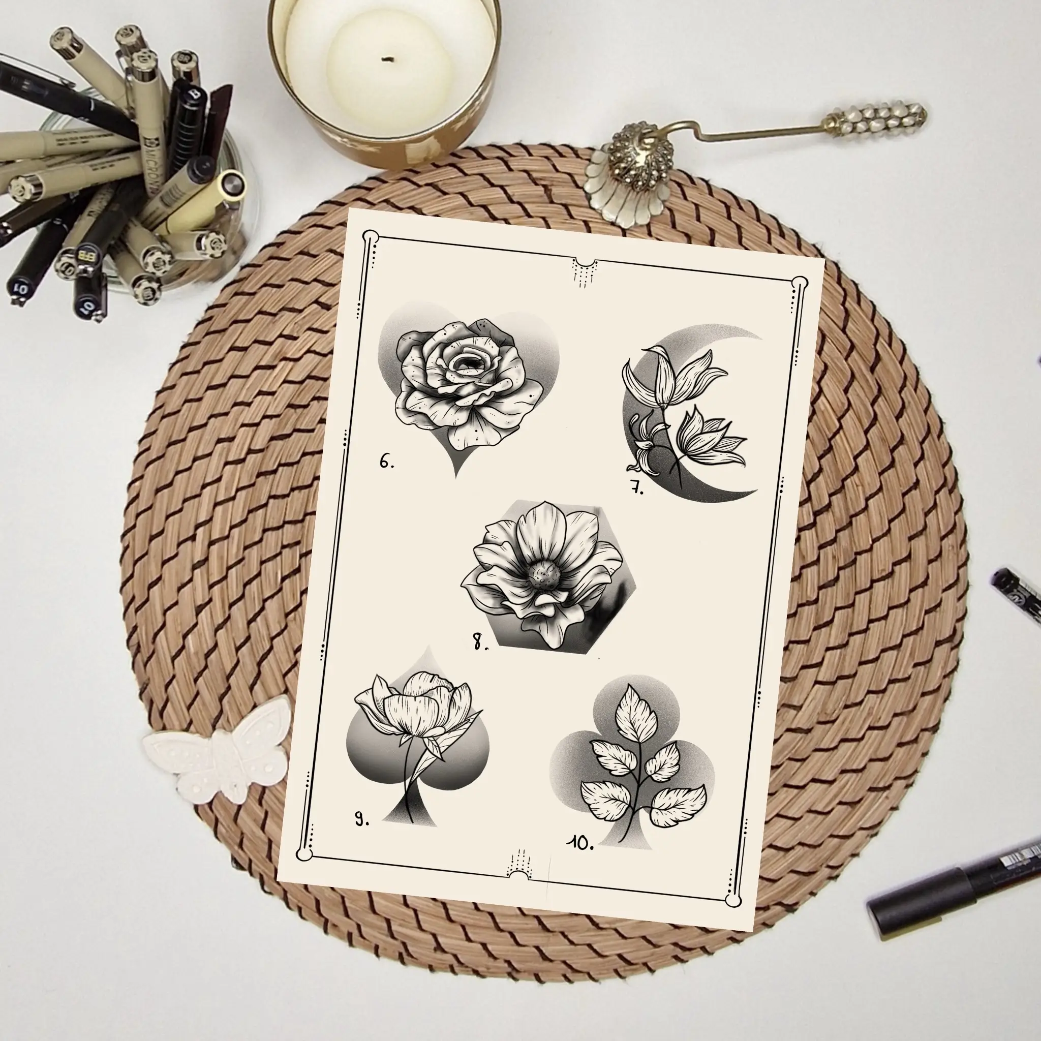 Planche d'illustrations de fleurs.